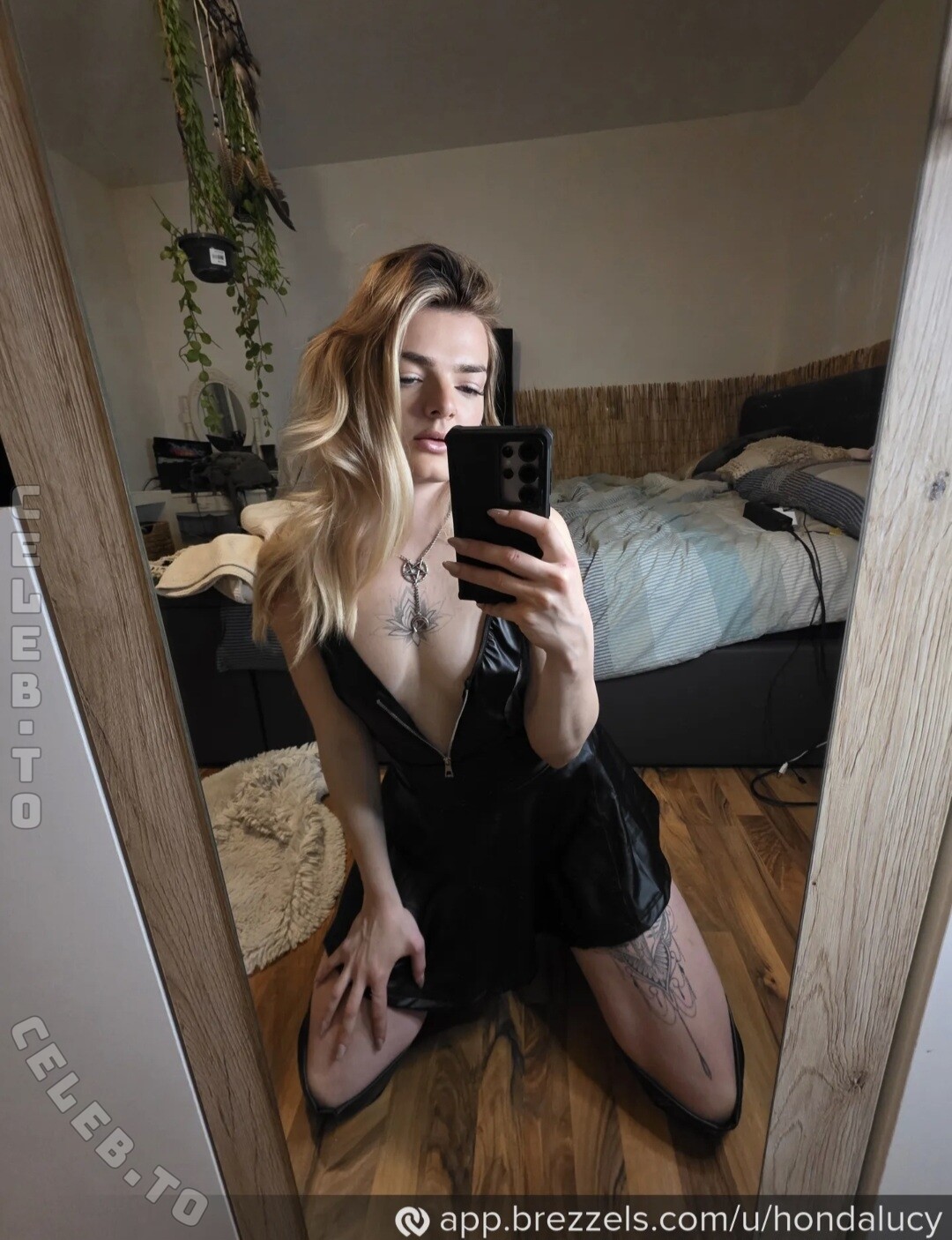Hondalucy nude photo 3