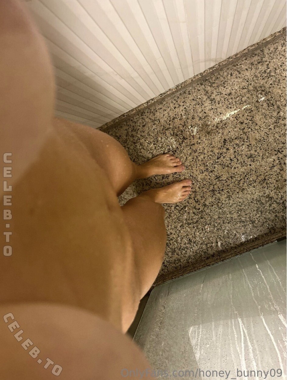 Honey Bunny nude photo 1
