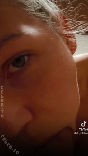 Honeyamnesia nude photo 2