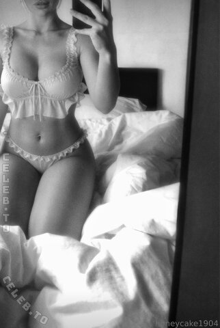 honeycake1904 nude photo 111