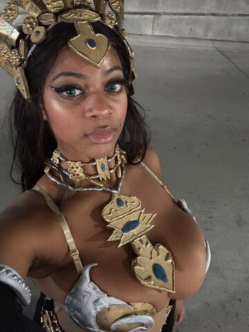 Honeygram nude photo 4