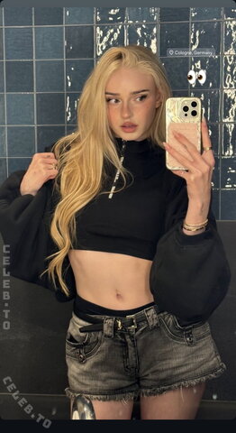 HoneyPuu nude photo 27