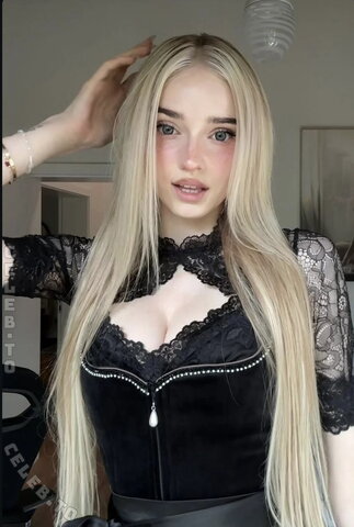 HoneyPuu nude photo 13
