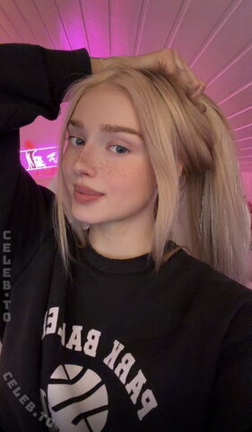 HoneyPuu nude photo 25