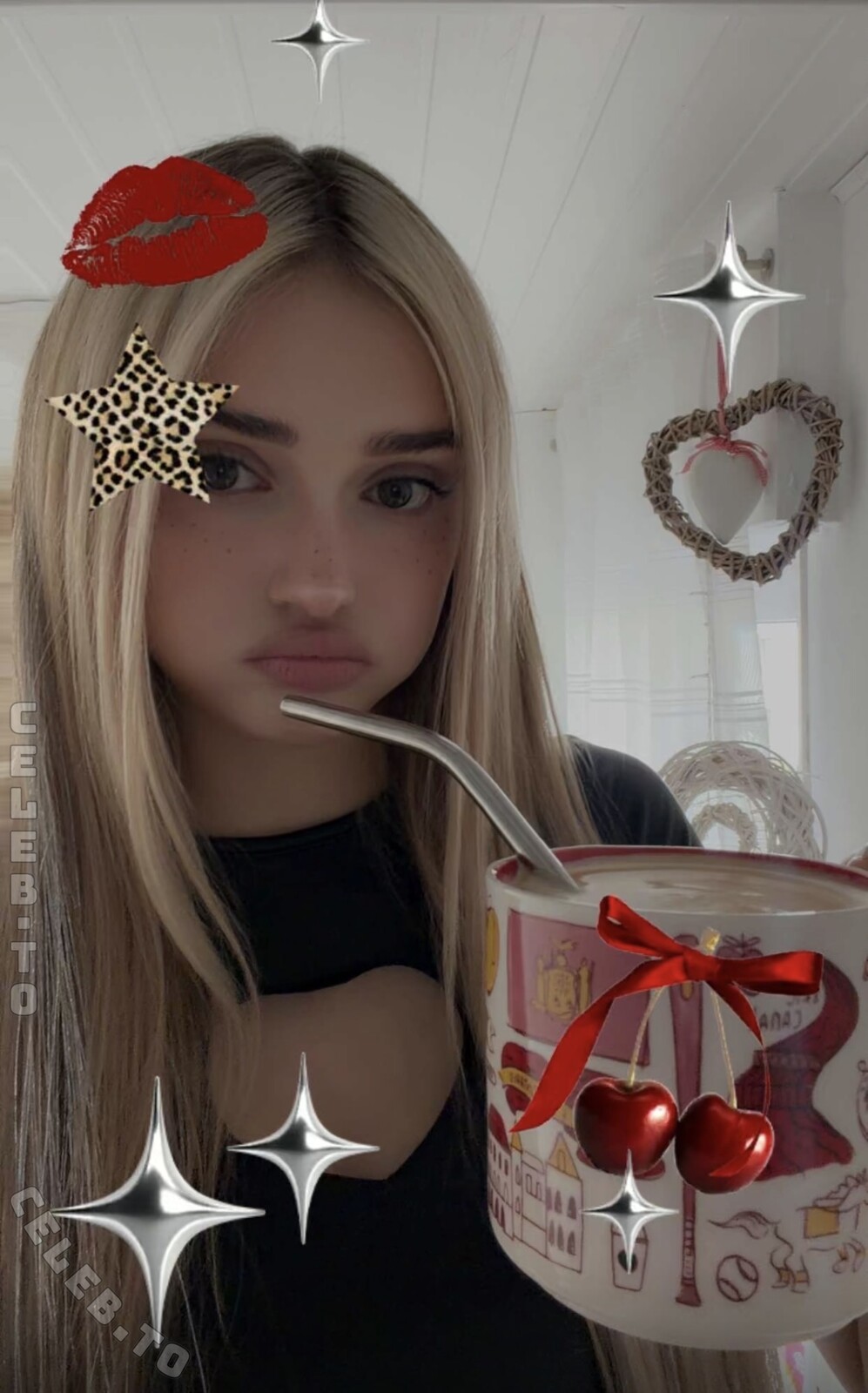 HoneyPuu nude photo 2