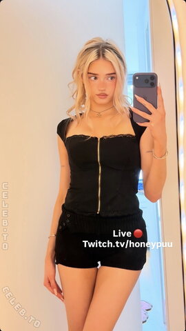 HoneyPuu nude photo 8