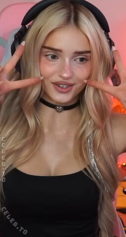 HoneyPuu Sexy (1 photo)