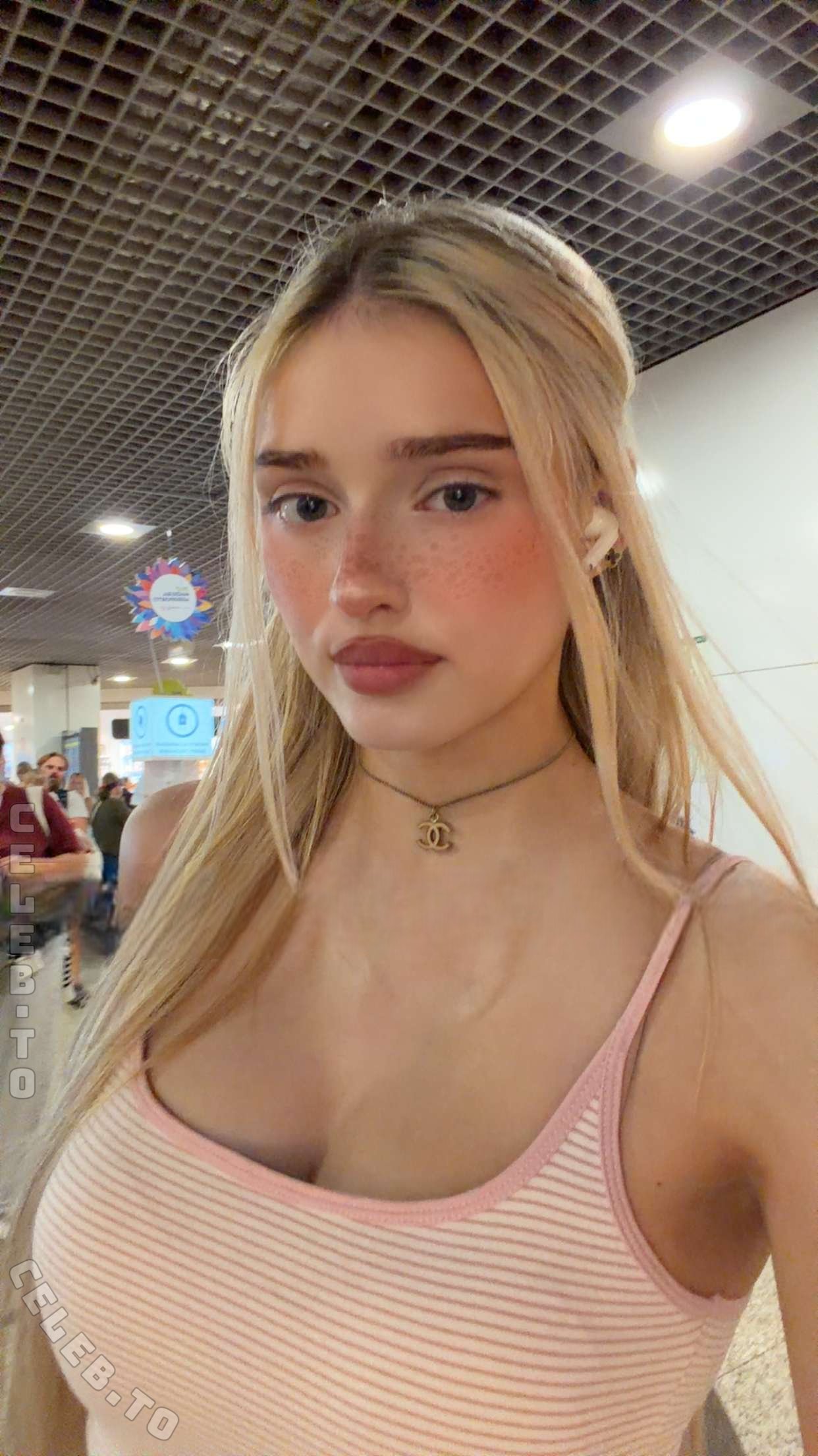 HoneyPuu nude photo 7