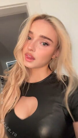 HoneyPuu nude photo 9