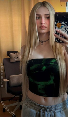 HoneyPuu – Snapchat story 16.9.26