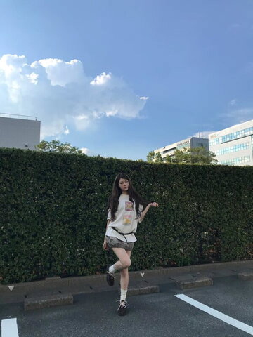 Hong Eunchae nude photo 6