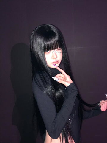 Hong Eunchae nude photo 33