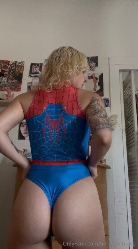 honicomblove nude photo 4