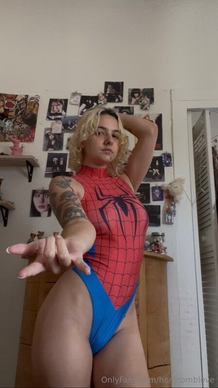 honicomblove nude photo 8