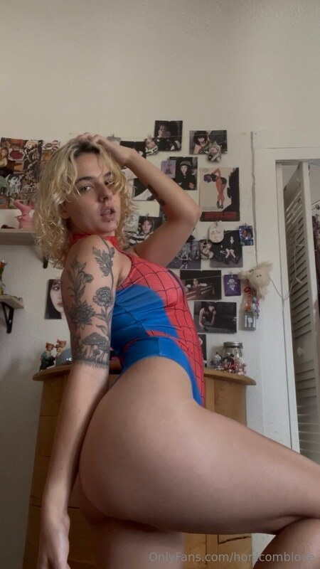 honicomblove nude photo 9