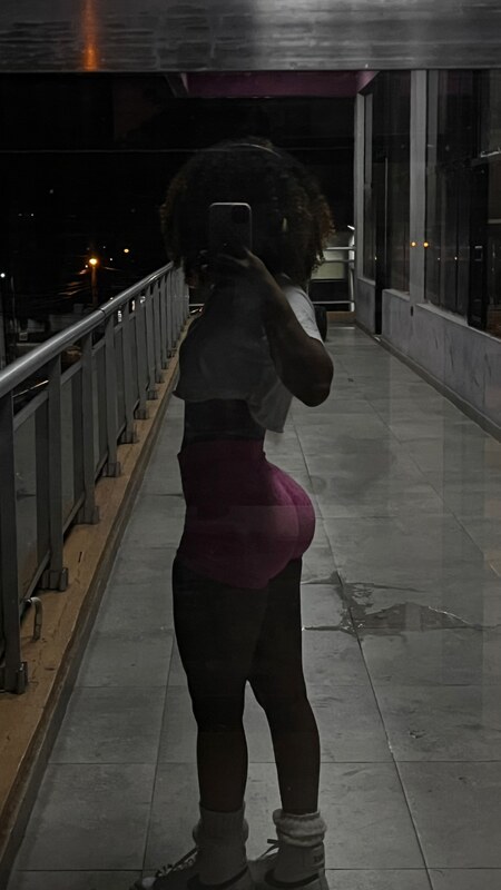 Honyy nude photo 2