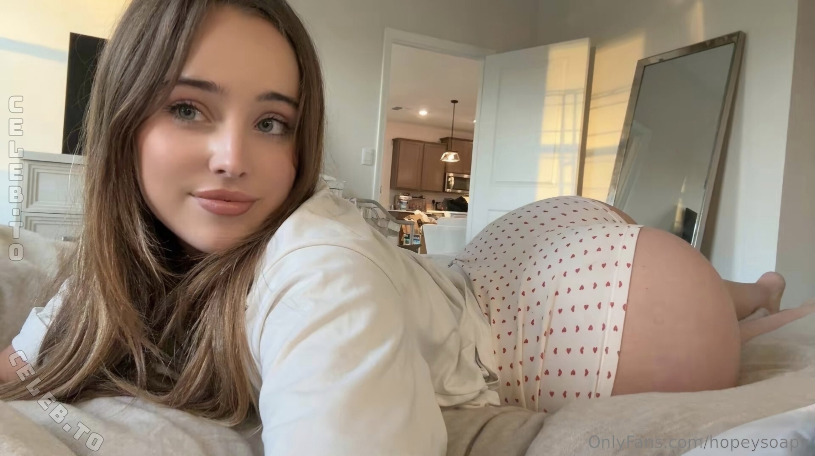 Hope Ann nude photo 9
