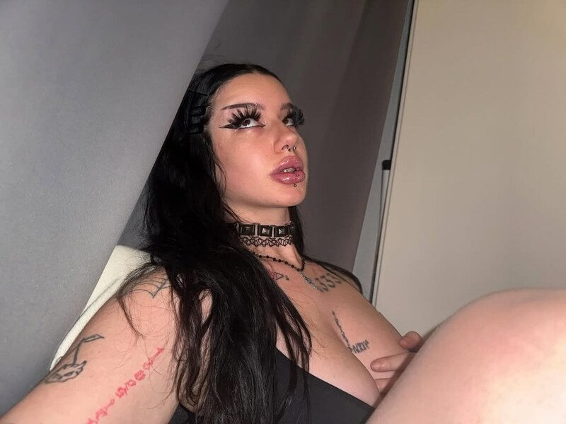 Hot german goth nude photo 27