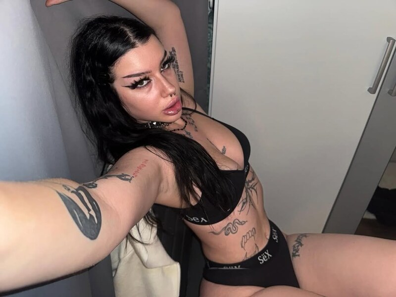 Hot german goth nude photo 28