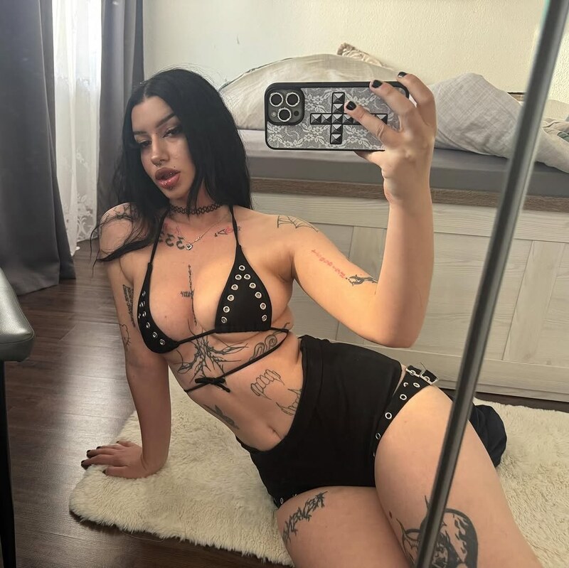 Hot german goth nude photo 38