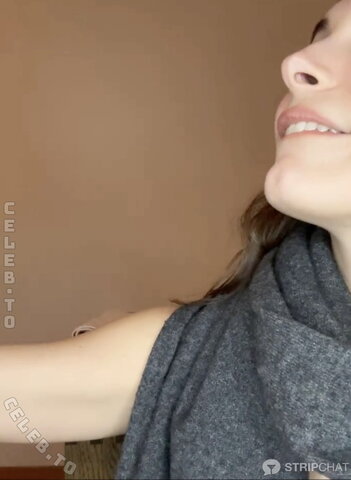 Hot sophia nude photo 22