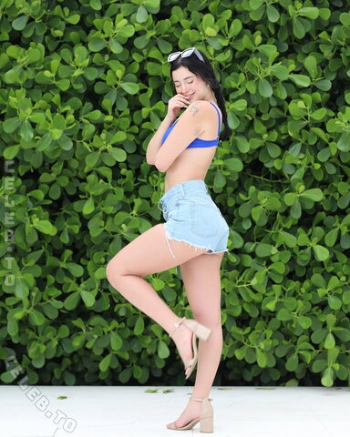 Hotblockchain nude photo 14