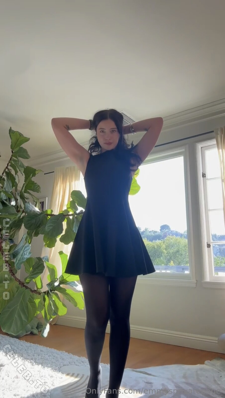 Hotblockchain nude photo 1