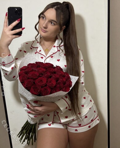 Hotelena nude photo 11