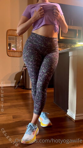HotYogaWife nude photo 11