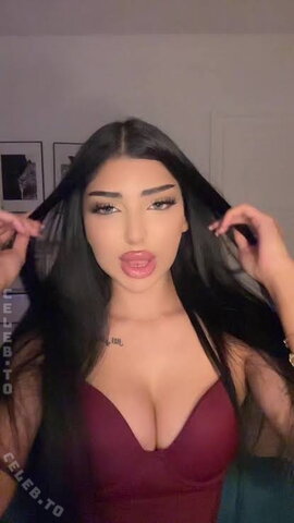 Houda Sanchez nude photo 2