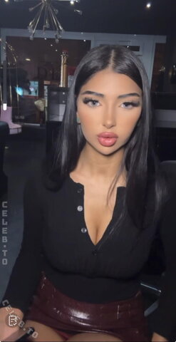 Houda Sanchez nude photo 1