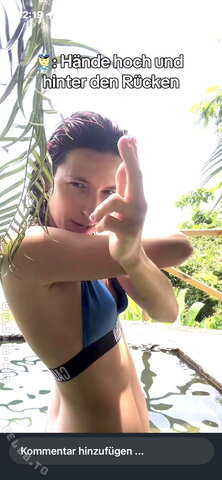 How2Shirli nude photo 1