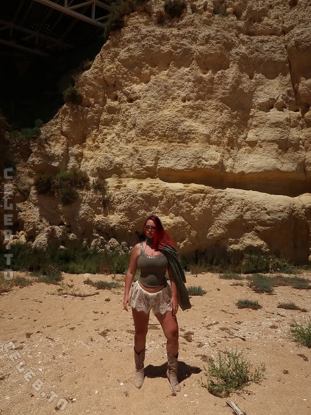hrvaaticaa nude photo 9