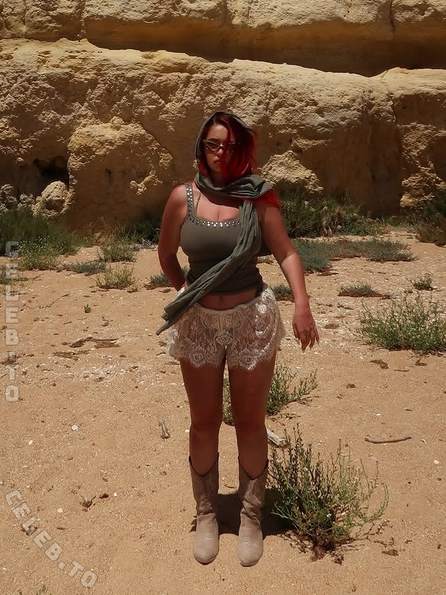 hrvaaticaa nude photo 10