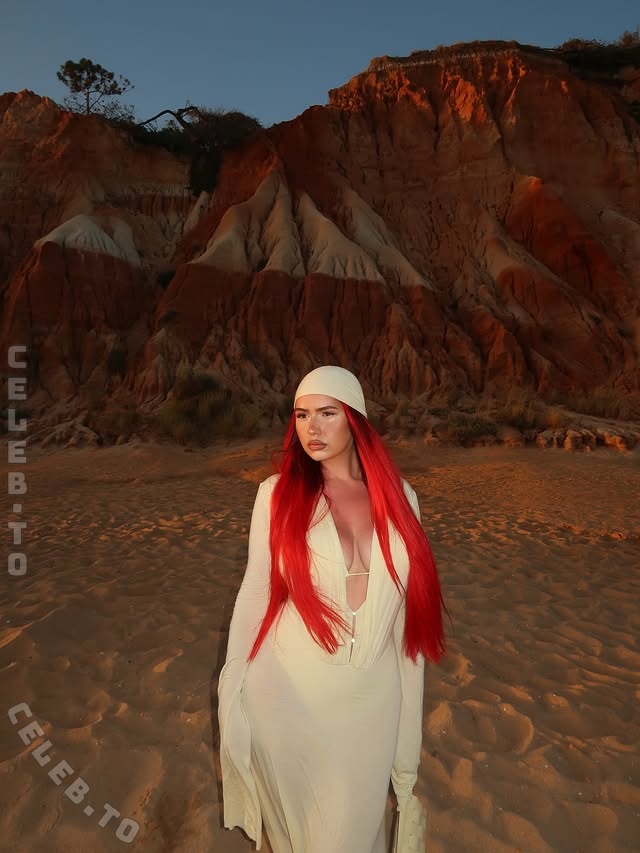 hrvaaticaa nude photo 12