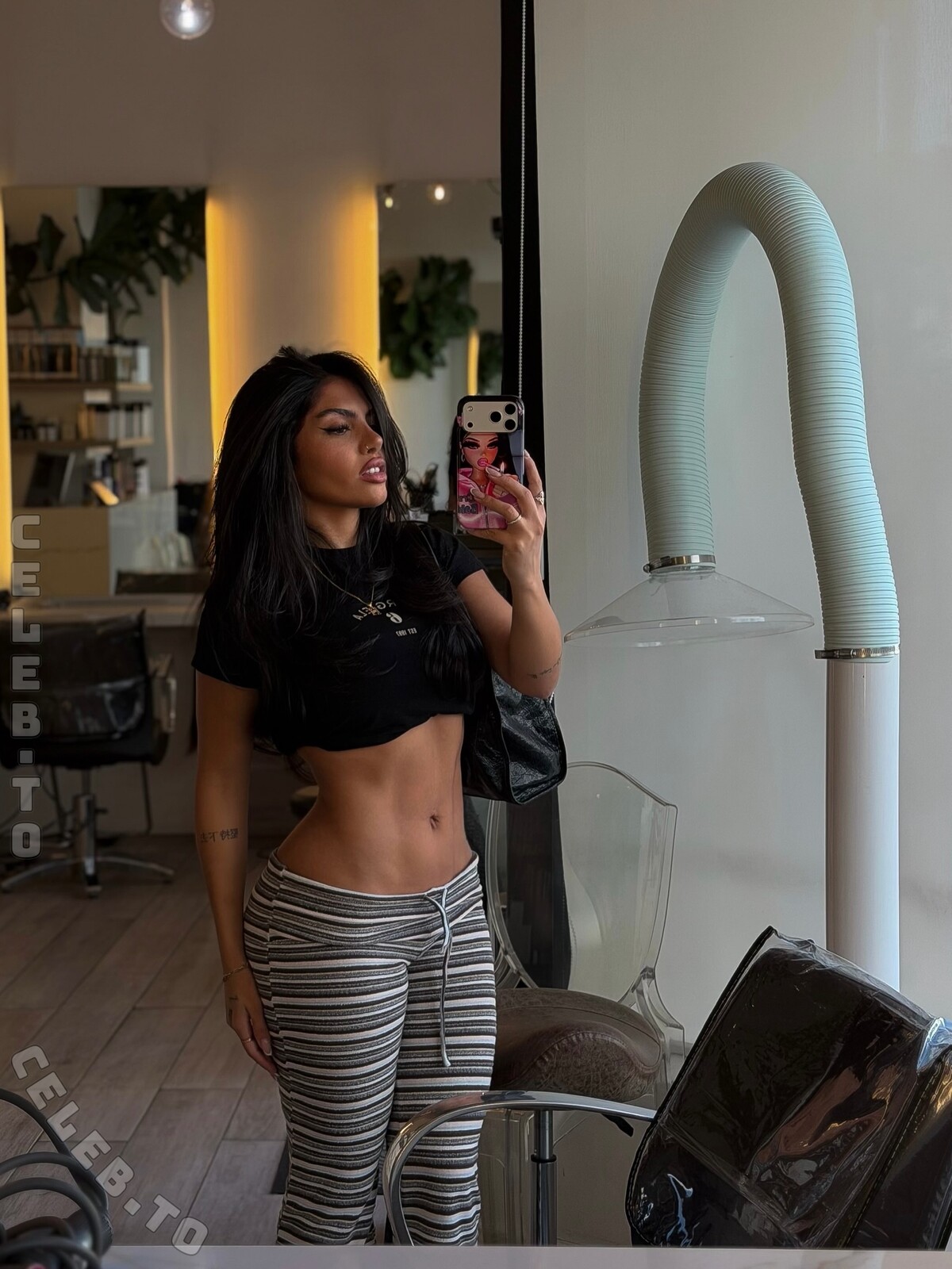 Hudabubbaaa nude photo 6