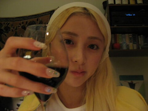 Huh Yunjin nude photo 3