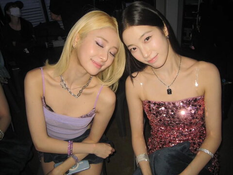 Huh Yunjin nude photo 44