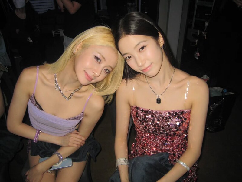 Huh Yunjin nude photo 9