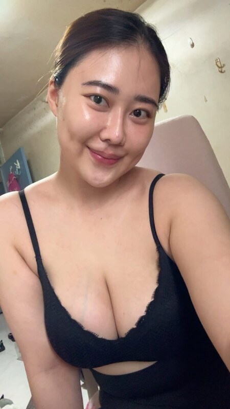 Huiyunxlena nude photo 2
