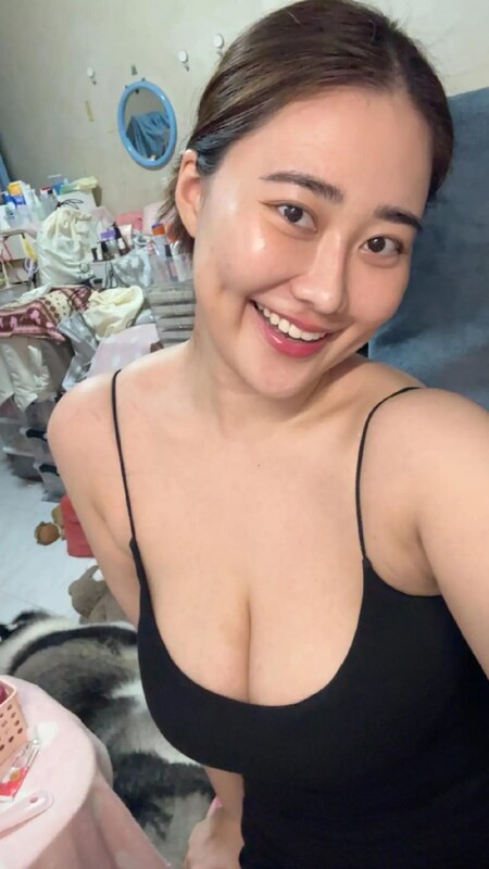 Huiyunxlena nude photo 8