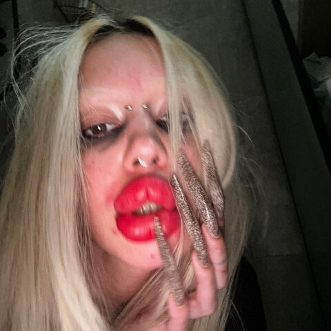 hyst3ricang3l nude photo 8