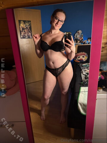 Iamlucyy nude photo 60