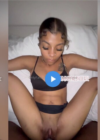 Iamnofacenocase nude photo 1