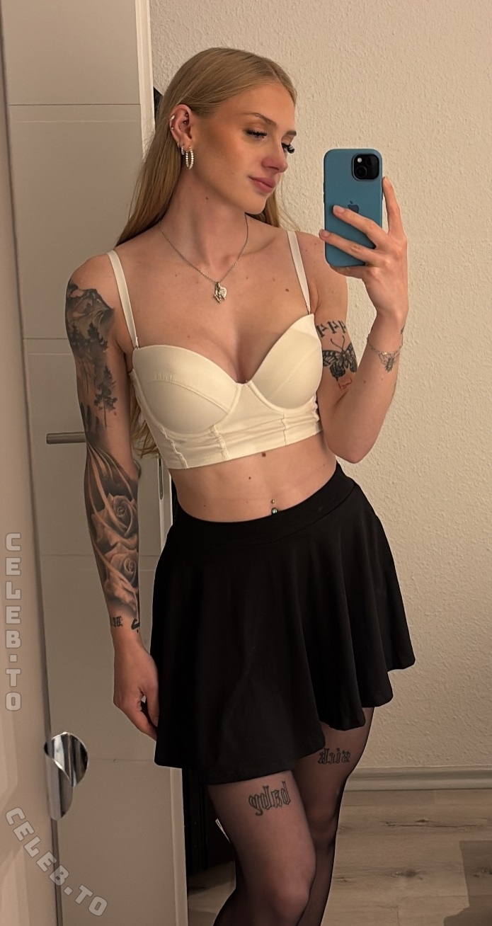 _iamnotsure_ nude photo 6