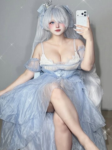 iamyourwaiffuu nude photo 1
