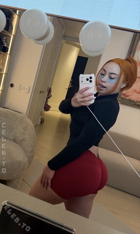 Ice Spice Hot (1 photo)