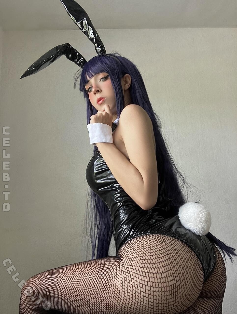 iitshina nude photo 10