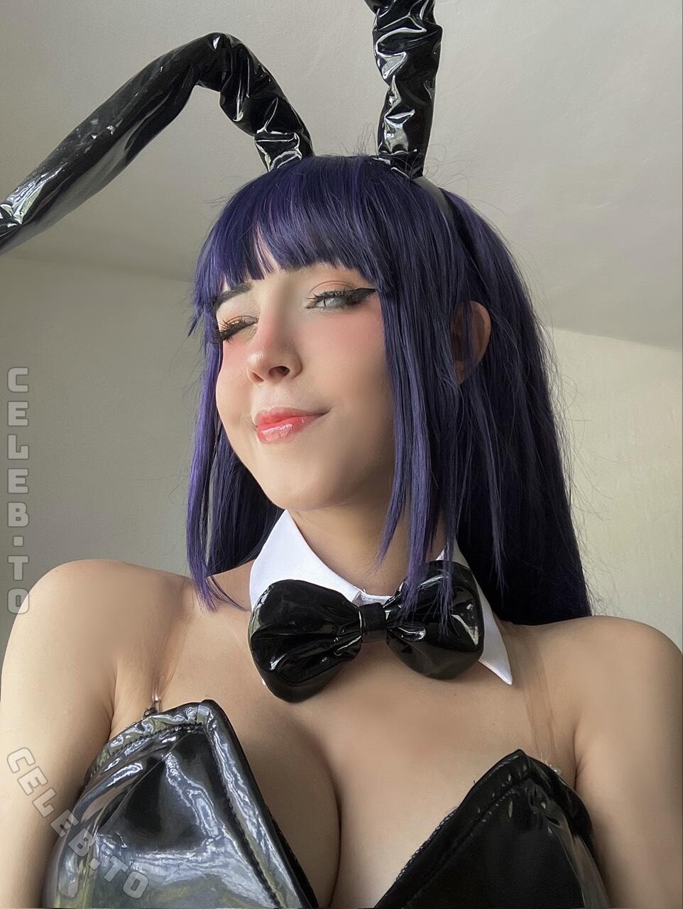 iitshina nude photo 13
