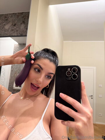 Ika Dauria nude photo 57